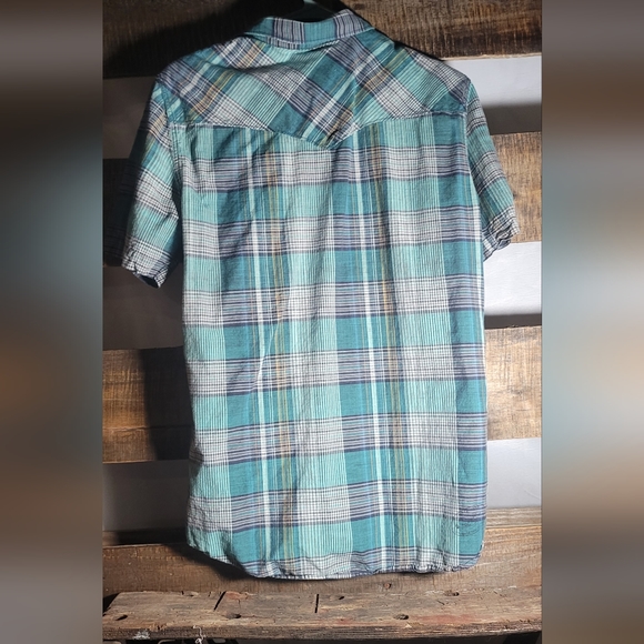 Vans snap button shirt - Picture 3 of 3